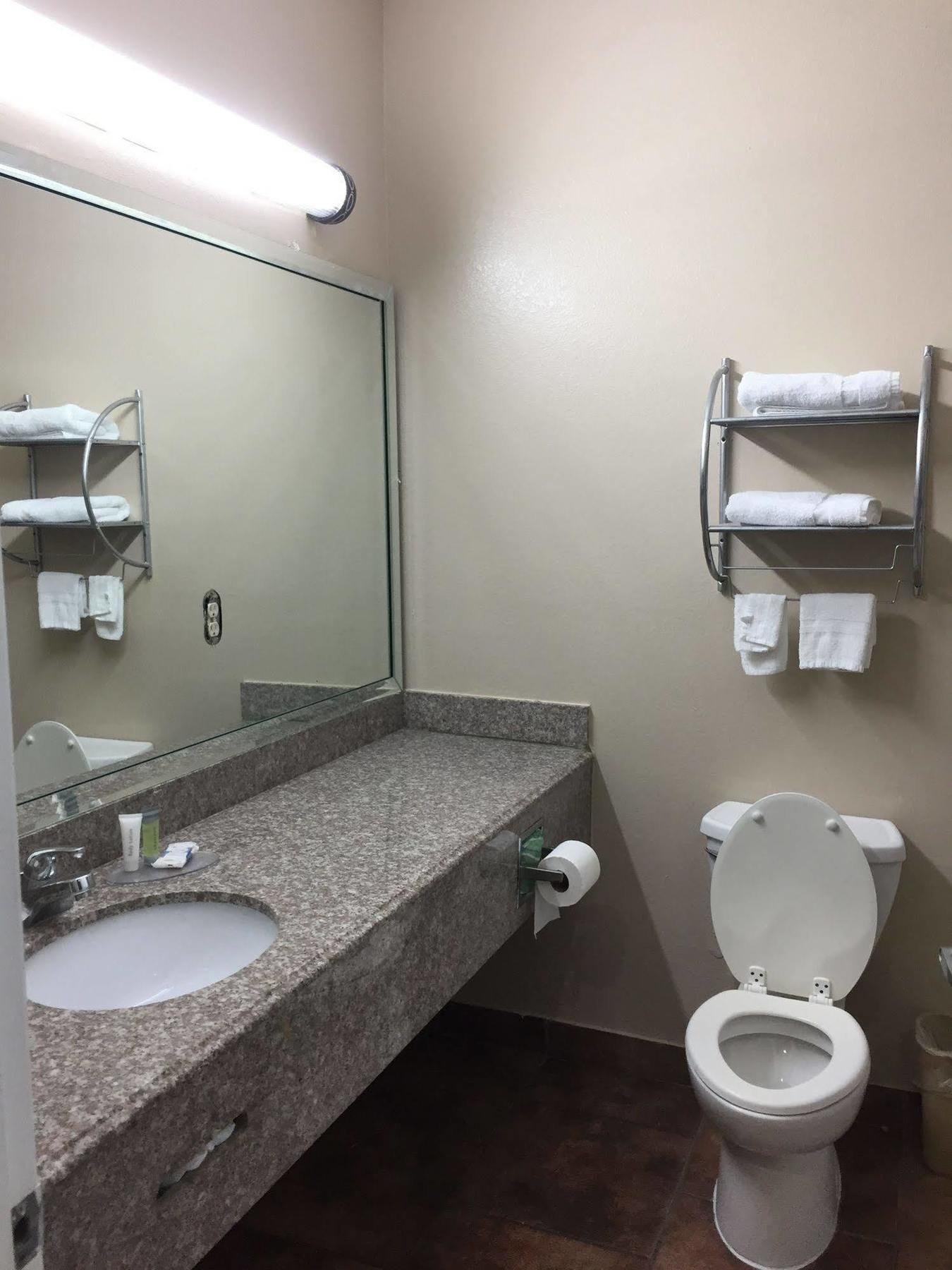 Scottish Inns & Suites Timber Creek, Houston, Tx Barker Εξωτερικό φωτογραφία